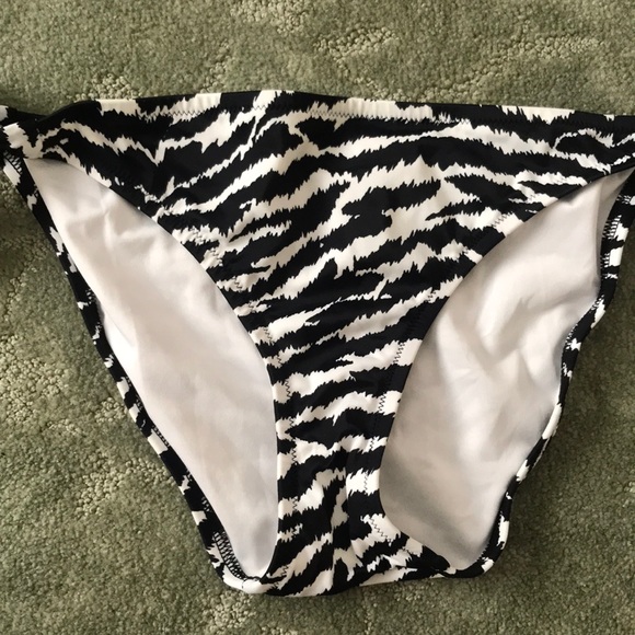 Victoria’s Secret Zebra Bikini Top & Bottom Size M - Picture 3 of 7